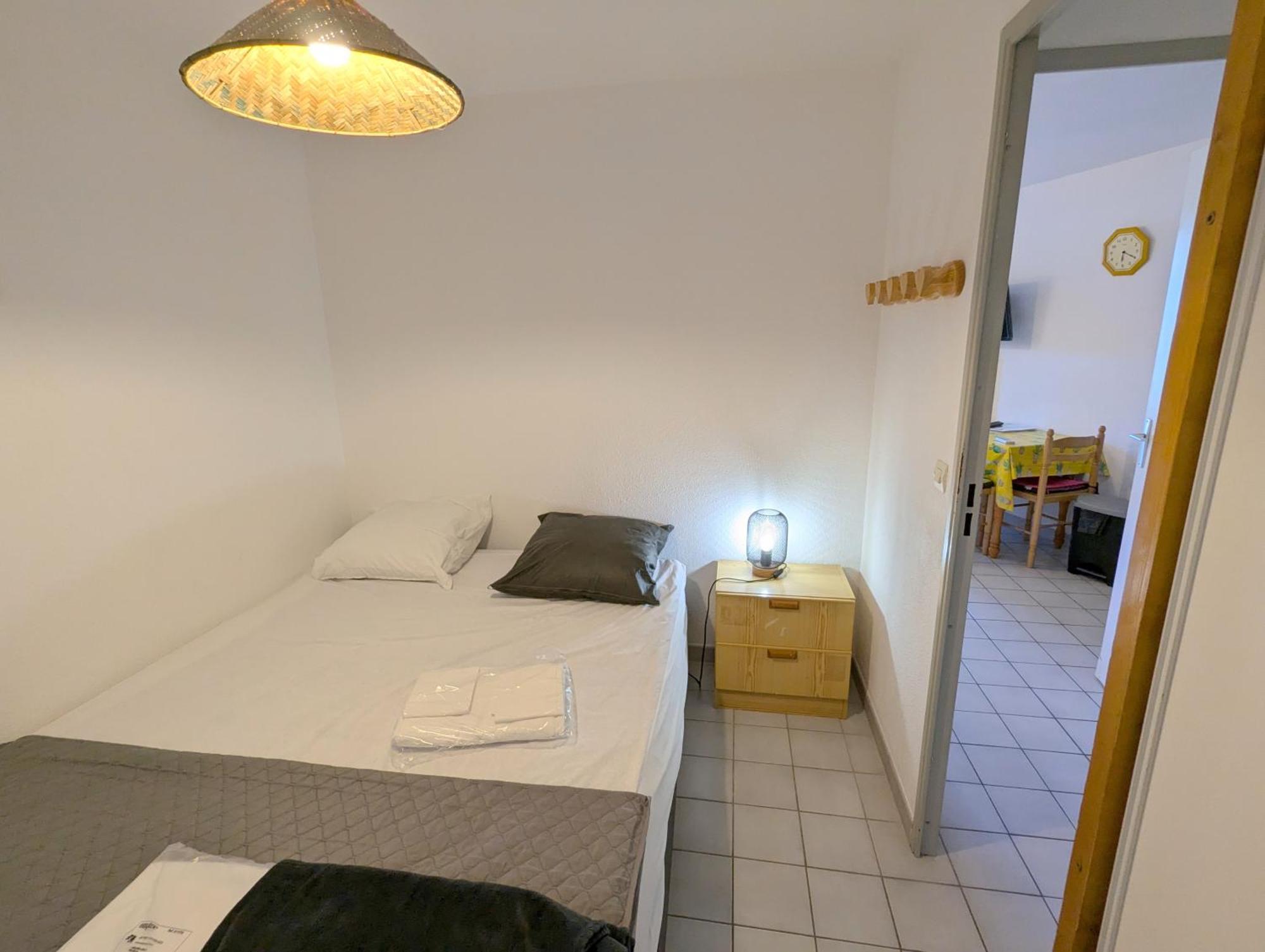 Agréable appartement en rez-de-jardin à deux pas des plages Le Grau-du-Roi Extérieur photo